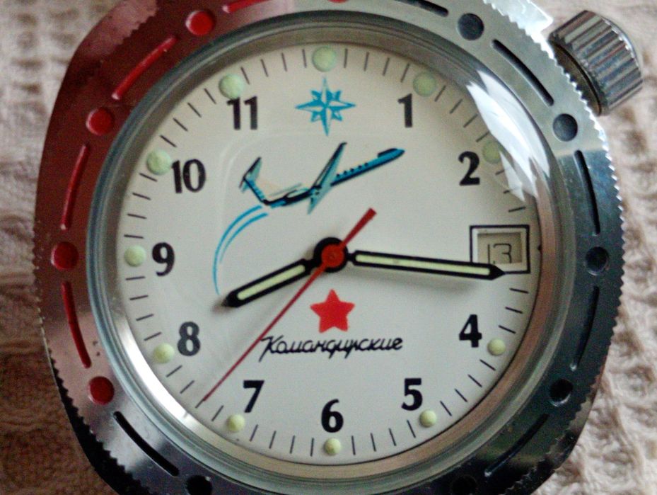 Прекрасен Стар Руски Механичен часовник Восток Командирски