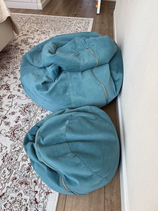 Продам мягкие кресла -мешки 2 шт