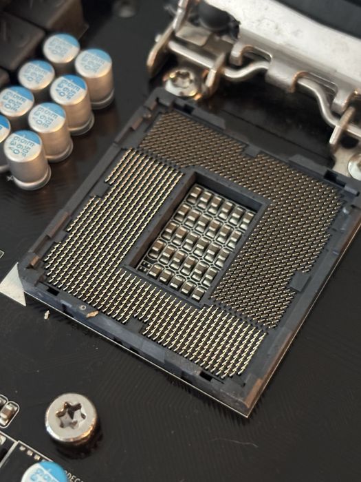 Gigabyte GA-Z170M-D3H – за части / ремонт (LGA1151)