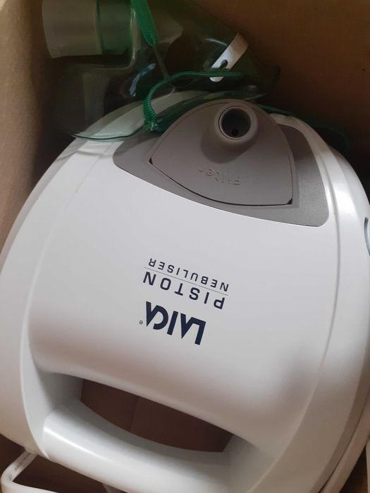 Aparat aerosoli Laica ne2003 cu piston