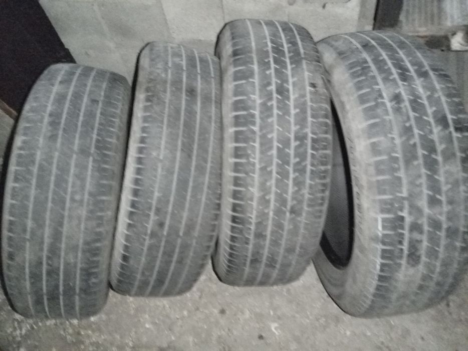 Шины 225,65,17 летние
