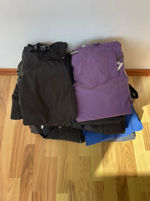 Vând pantaloni pentru ski