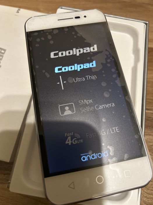 Нов мобилен телефон Coolpad Porto Е560, бял