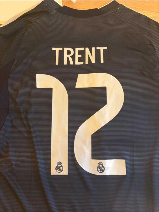 Реал Мадрид Тениски