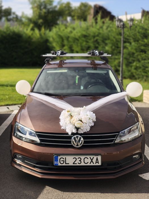 Aranjament floral masina pentru evenimente/nunta