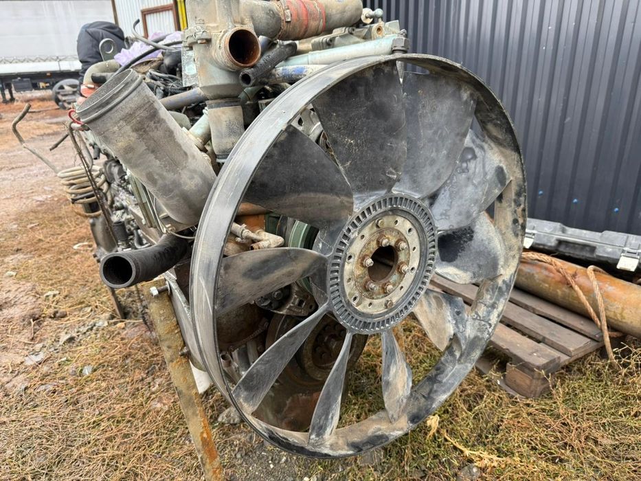 Продам двигатель Howo WD615