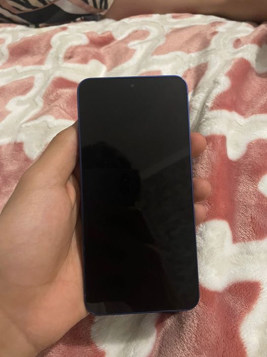 Samsung Galaxy S25 12/128, синий, почти идеал