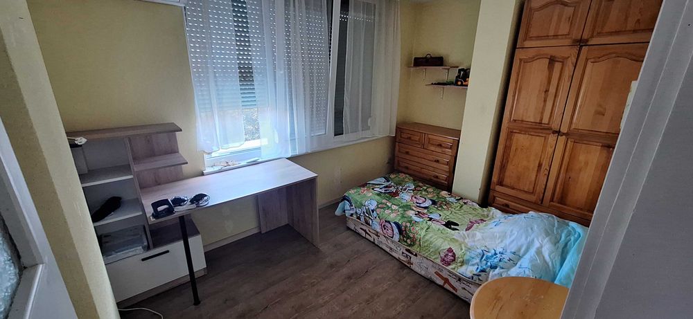 Дава се под наем Тристаен апартамент в Добрич, Кралска зона - 60 кв.м за 306 € - Снимка #2