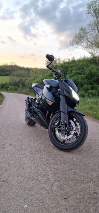 Kawasaki Z1000 ABS - Yamaha virago 125