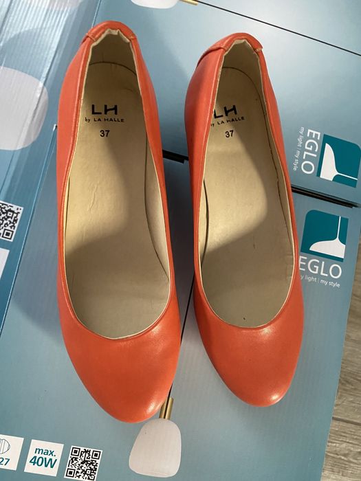 Pantofi portocalii mas 37