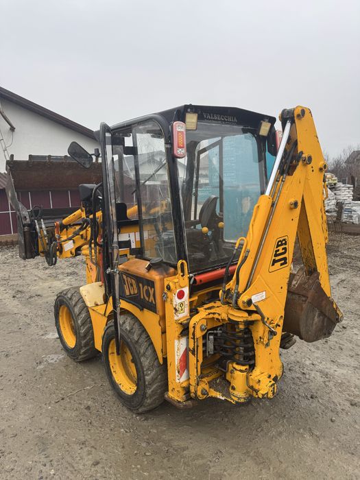 Vand urgent mini buldo JCB 1CX, stare perfecta, doar 2500 ore