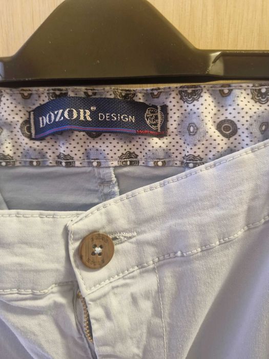 Продават се мъжки къси панталони