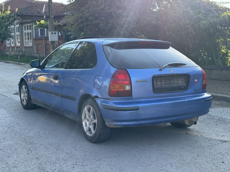 Honda Civic 6 1.4is на части