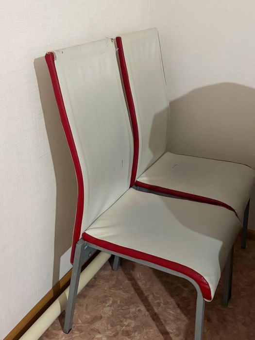 Стулья белые 4 шт