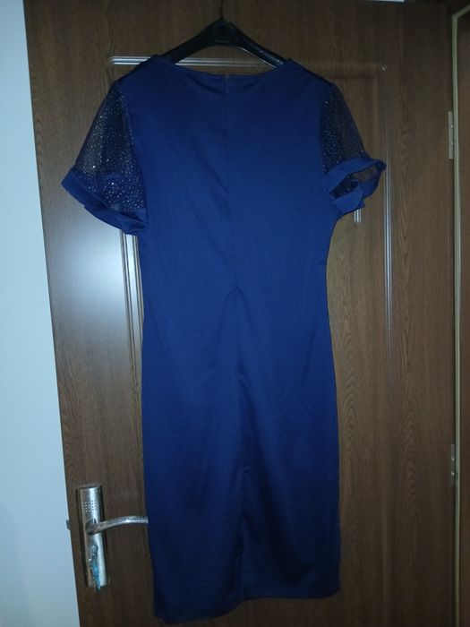 Официални роклии