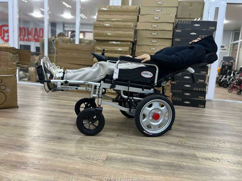 Инвалидная коляска с электроприводом