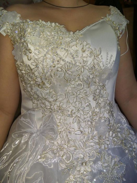 Продаю свадебное платье