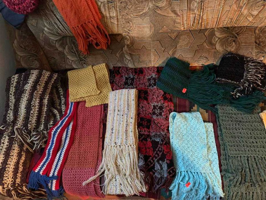 Ciorapi lana /Fular/haine/etc handmade !   (se poate si la comanda)