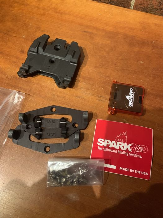 Legaturi splitboard noi Spark Arc ST L