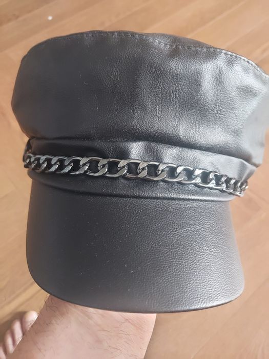 Продам кепку для девушек за  2000 тенге