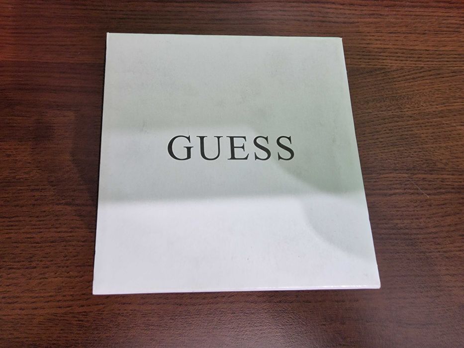 Дамски часовник GUESS - W0443L4