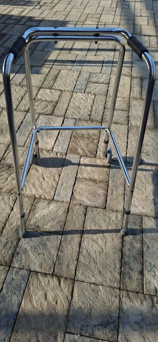 Ходунок для взрослых