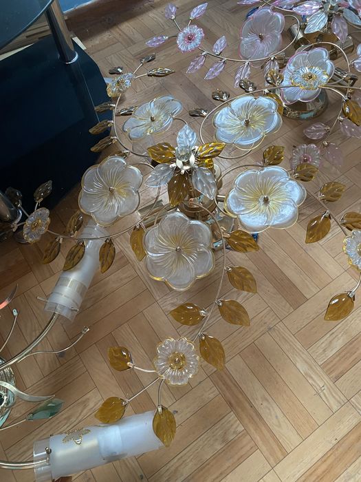 Продам люстры в отличном состоянии