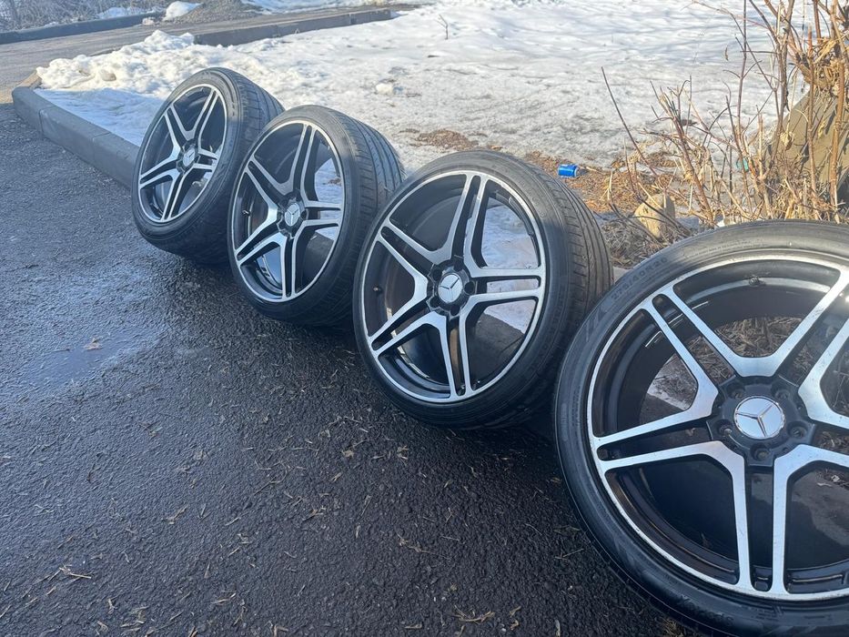 Продам колеса  с дисками