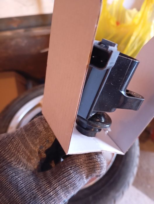 Продам запчасти Мазда Трибьют,Форд