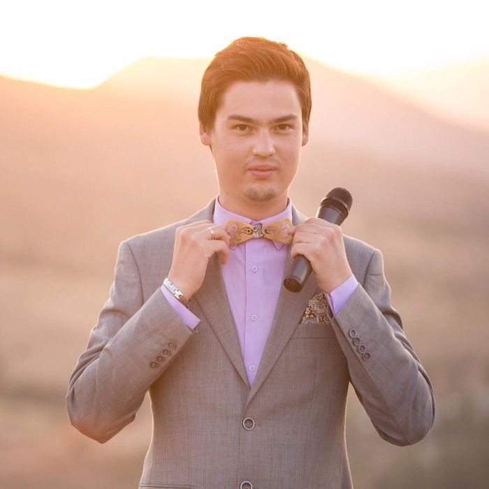 Ведущий на Ваш праздник!