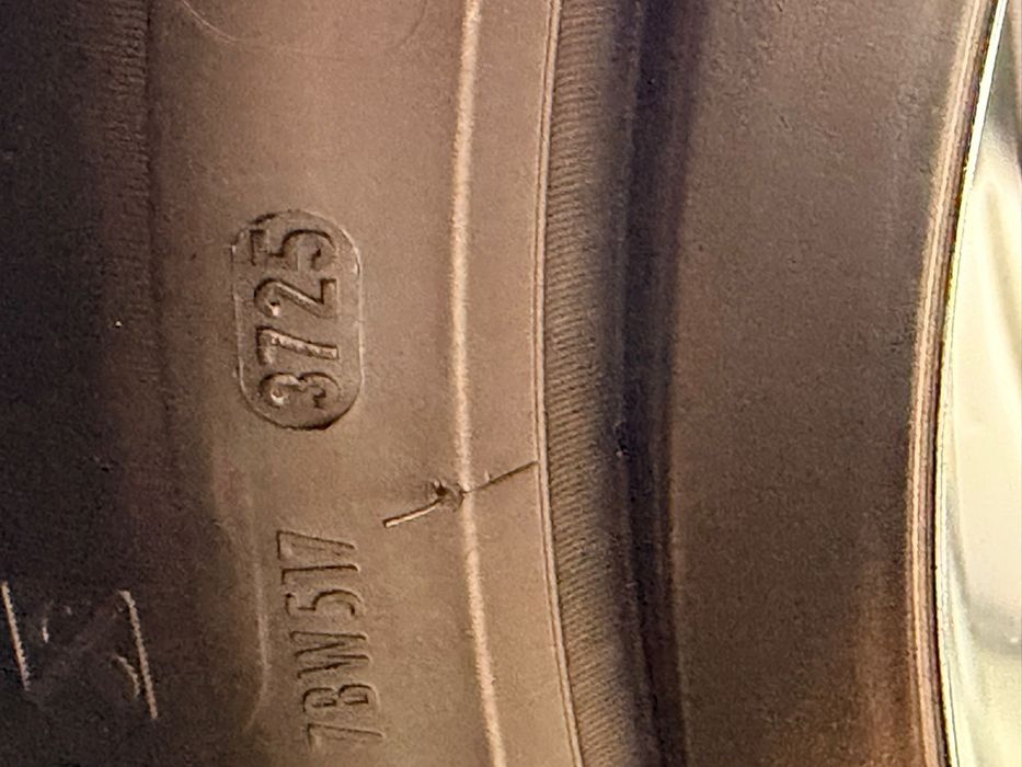 Roti Jante Bmw noi X5 X6 G05 G06 cu anvelope iarna pe 20