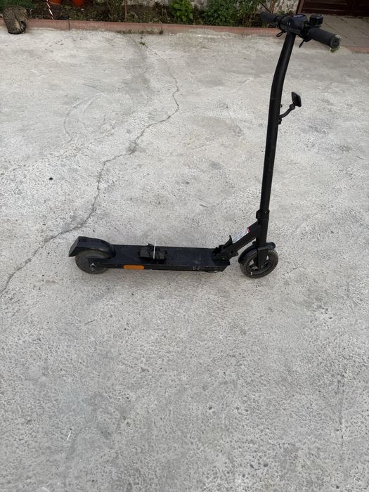 Vand trotineta electrica