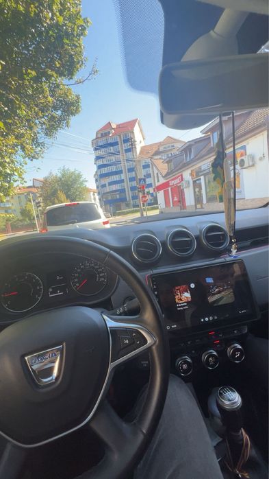 Vand navigatie dedicata Dacia duster 2018
