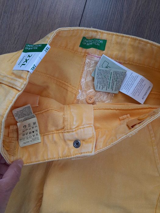 Панталони дънкови Benetton жълти нови