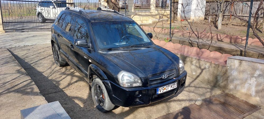 Hyundai Tucson 2006, 4x4, 2.0 diesel, piele, stare bună, CARVERTICAL