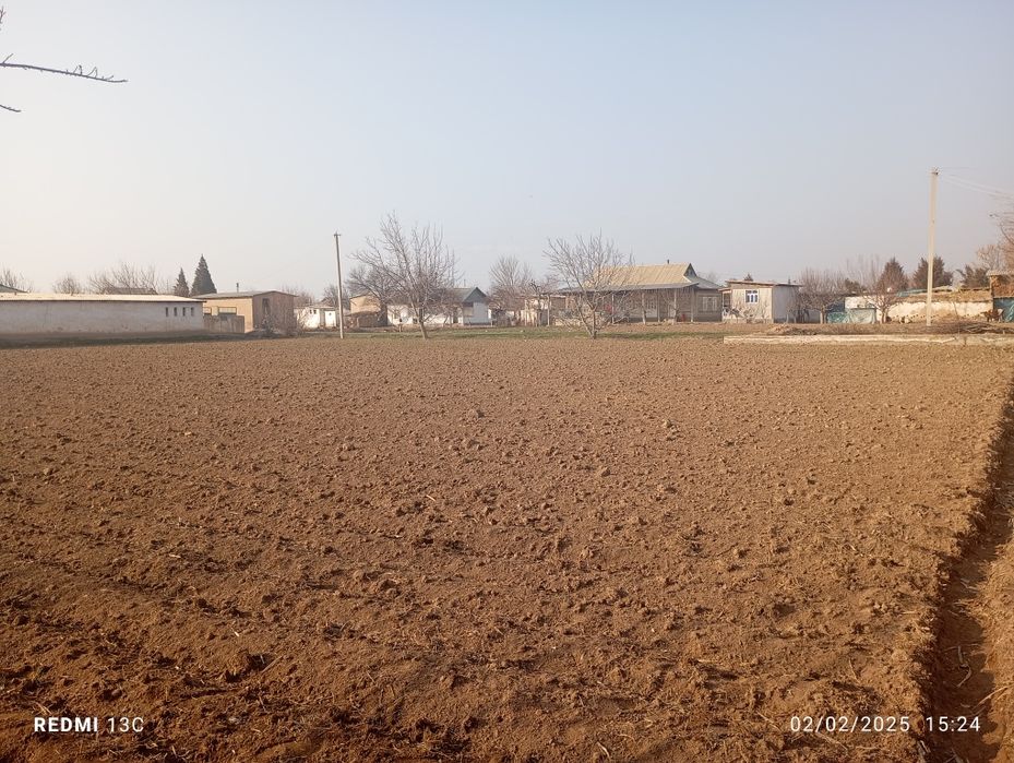 Oltinsoy tumani Jiyanbobo MFY 27 sotix yer sotiladi