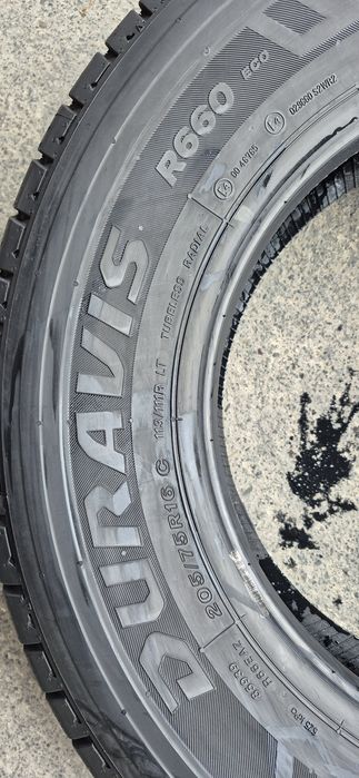 4 anvelope vara noi Bridgestone 205/75/16C,dot 2023-2024.Pretul este pe bucata