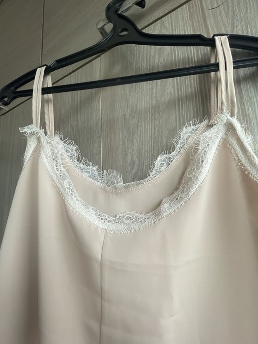 Платье в бельевом стиле