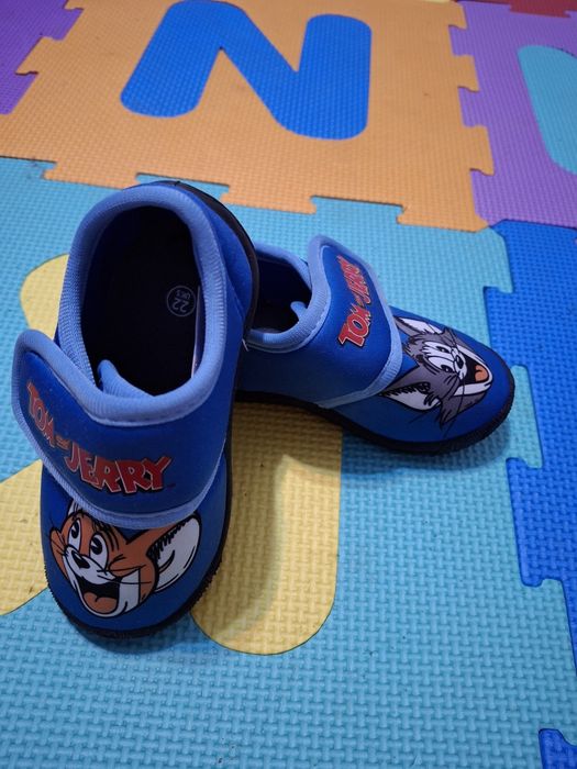 Tenesi de casa copii