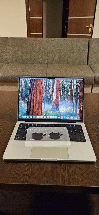 Macbook pro m2 pro 16GB 512GB