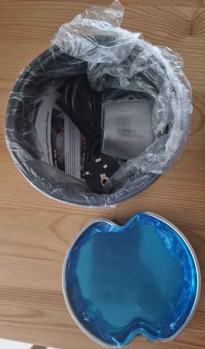 Oală de Orez de 1.2L cu Aburi