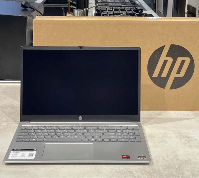 Noutbuk HP Laptop 15 AMD Ryzen 5 7520U 8GB 1Tb 15.6 FullHD IPS Touch