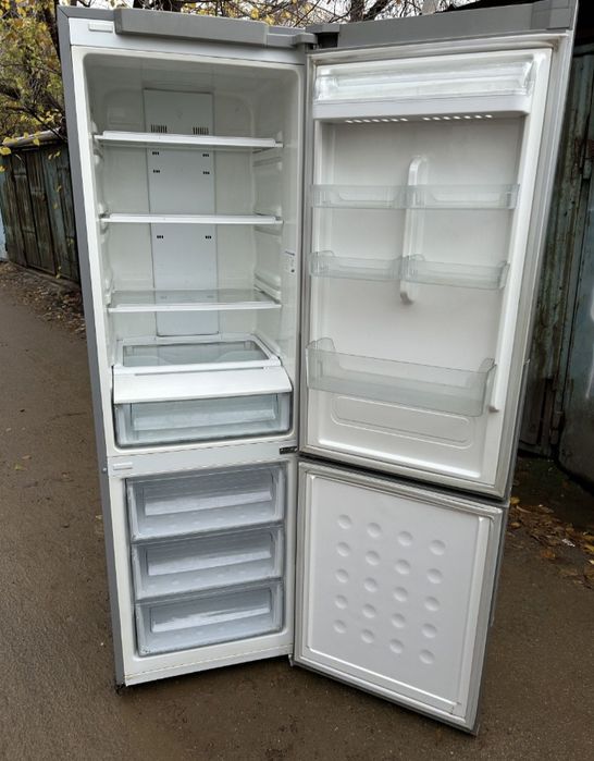 Срочно продам телевизор и холодильник