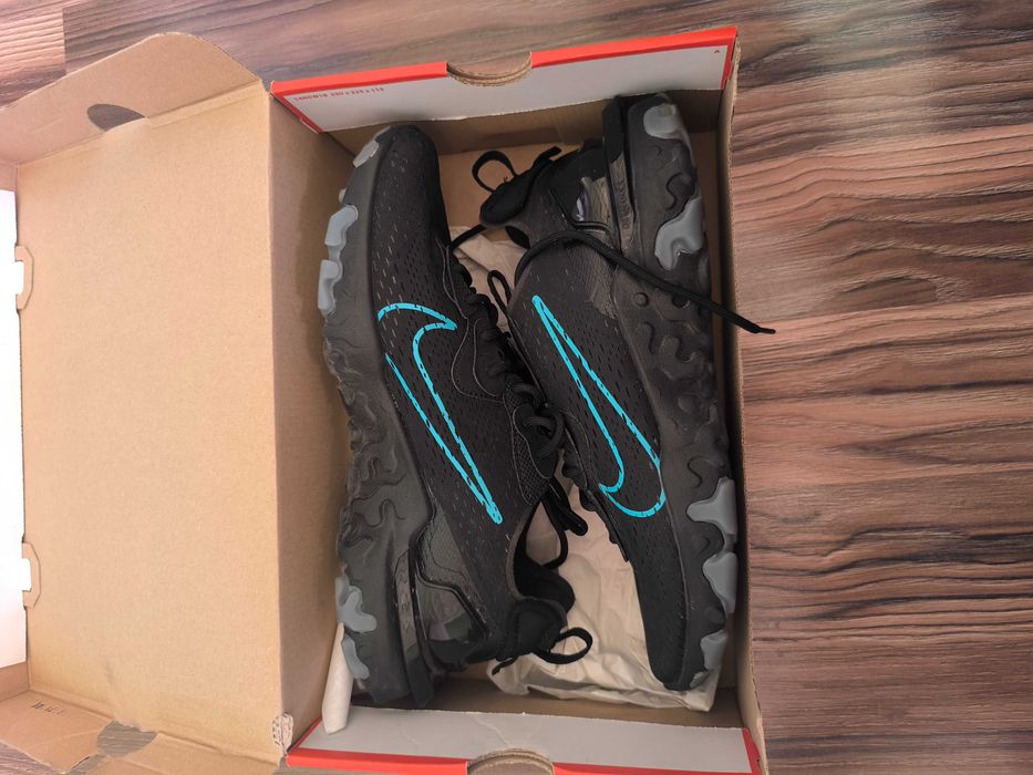 Маратонки nike 44