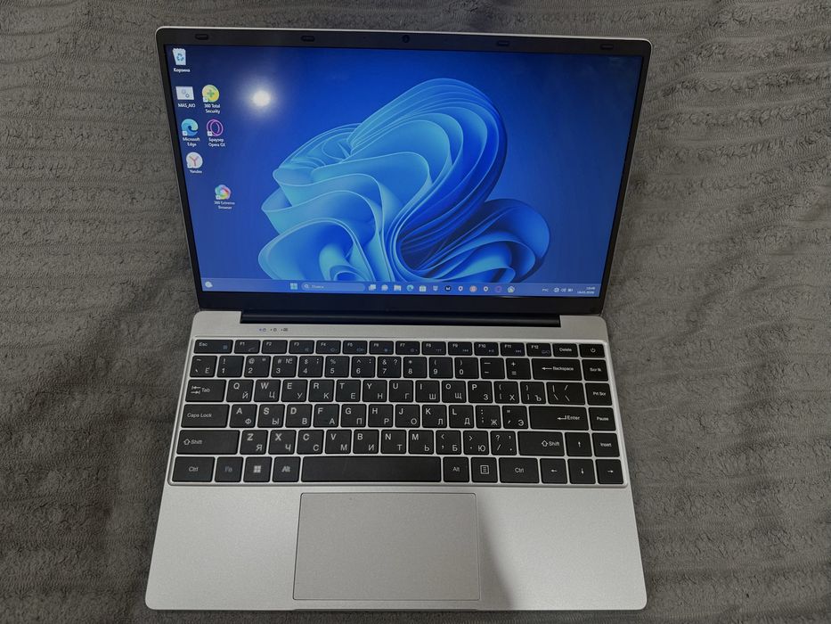 Ноутбук 15.6  NYDRA