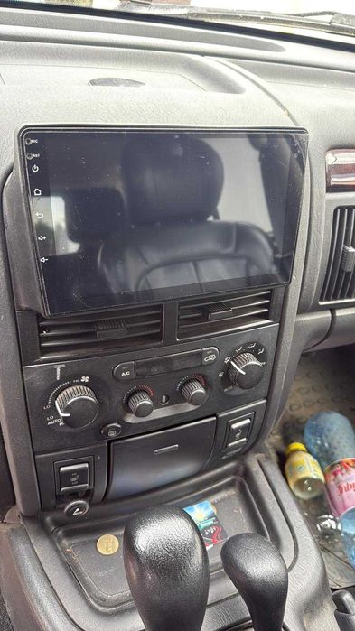 Se vinde masina Jeep