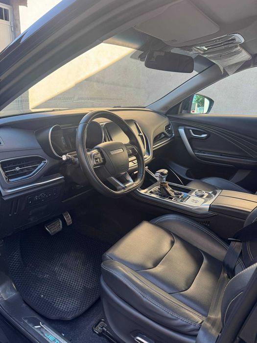 Jetour X70 срочно сотилади