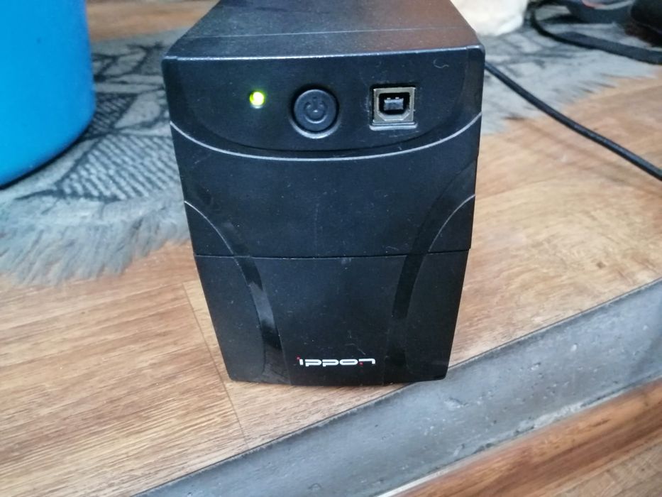 Продам бесперебойник