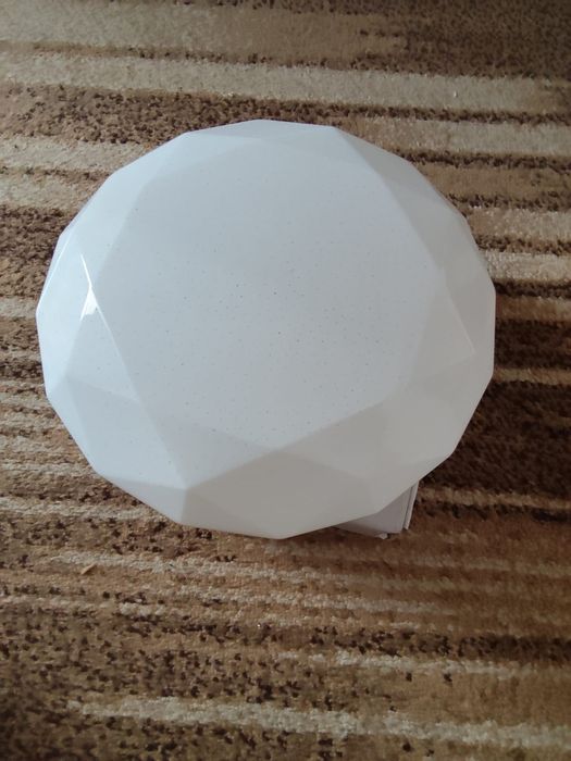 plafoniera tavan led