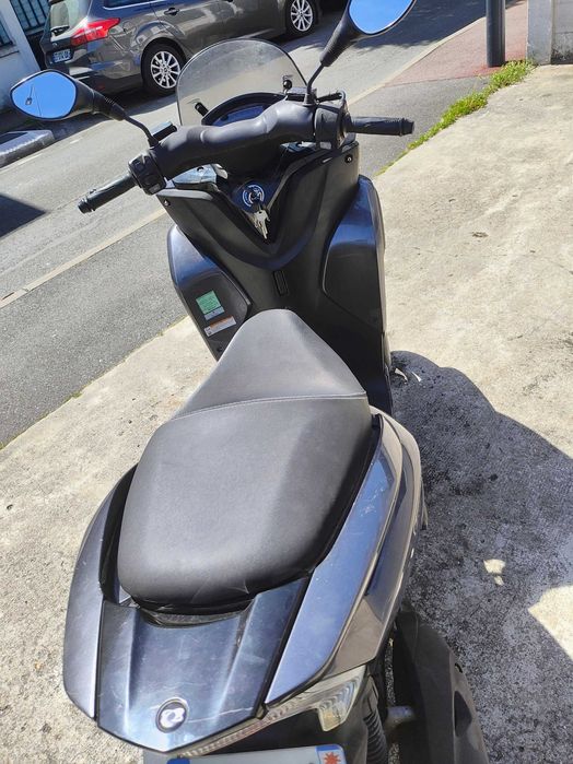 Scuter  MBK Yamaha triptyk 125